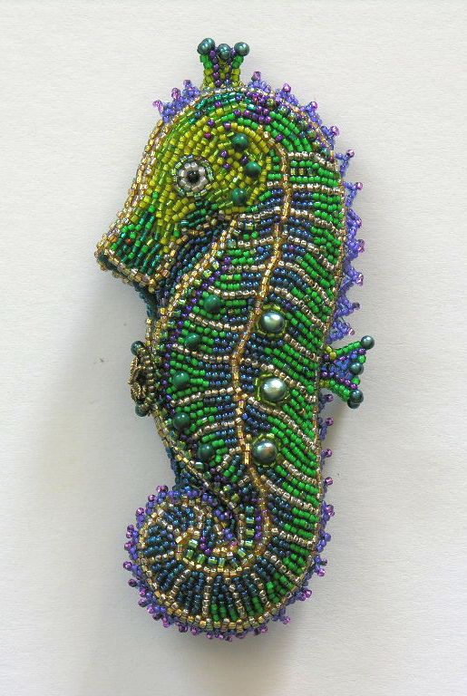 Seahorse Etui Front Left